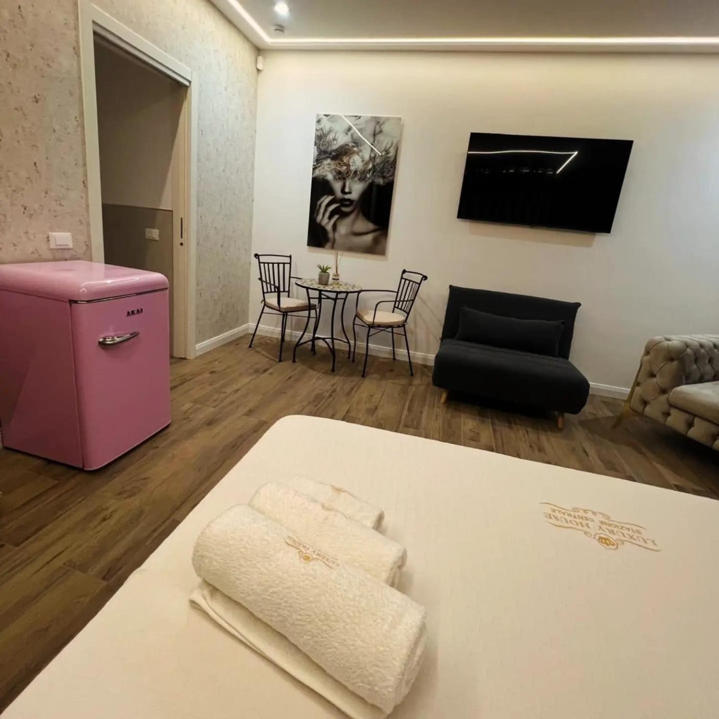 Luxury House Stazione Centrale باليرمو المظهر الخارجي الصورة